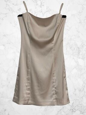 Aritzia Sunday Best Shimmer Satin 90’s Mini Dress Matte Pearl Cream Size 2